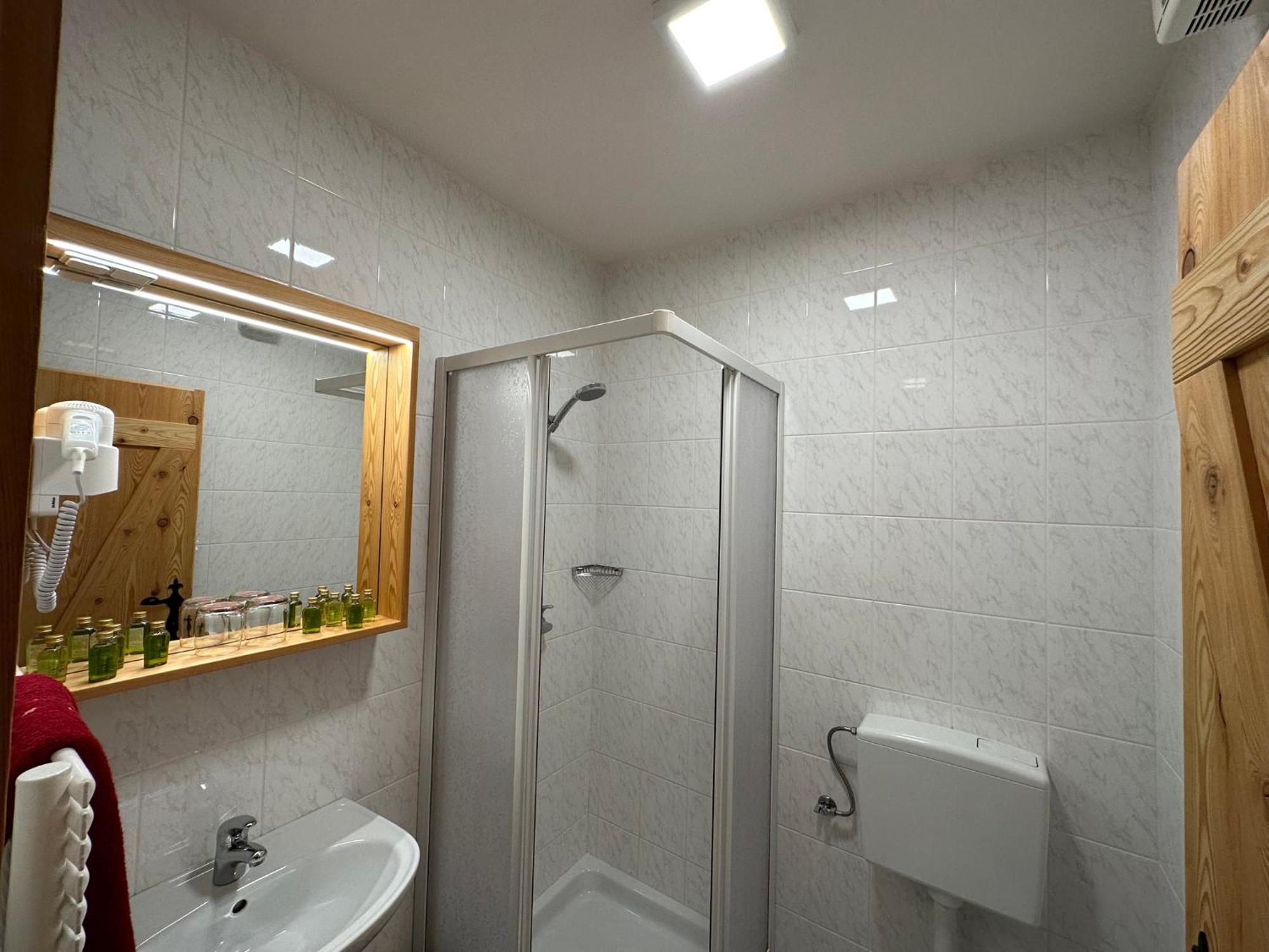 Hotel Surc Краньска Гора Экстерьер фото