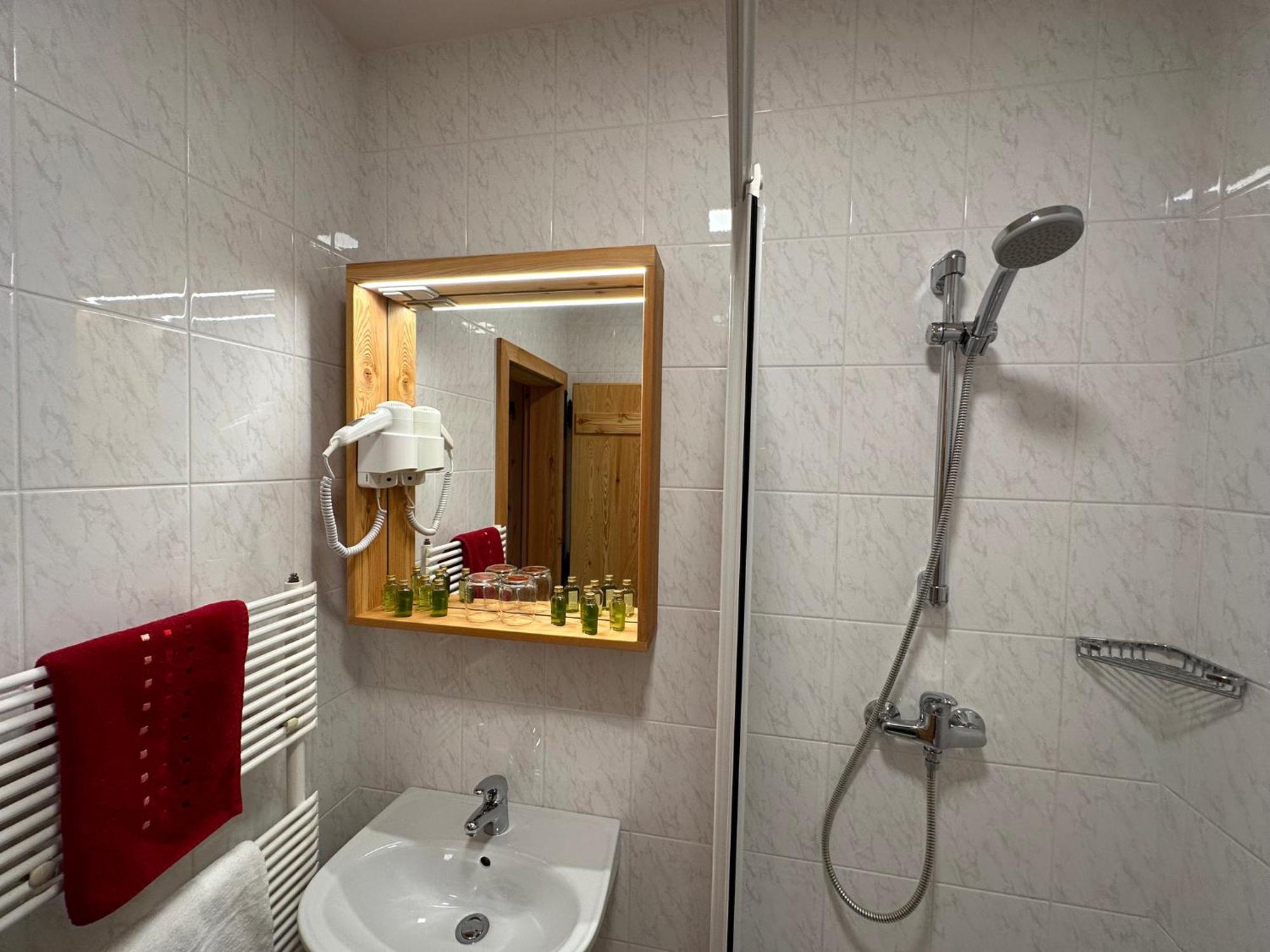 Hotel Surc Краньска Гора Экстерьер фото