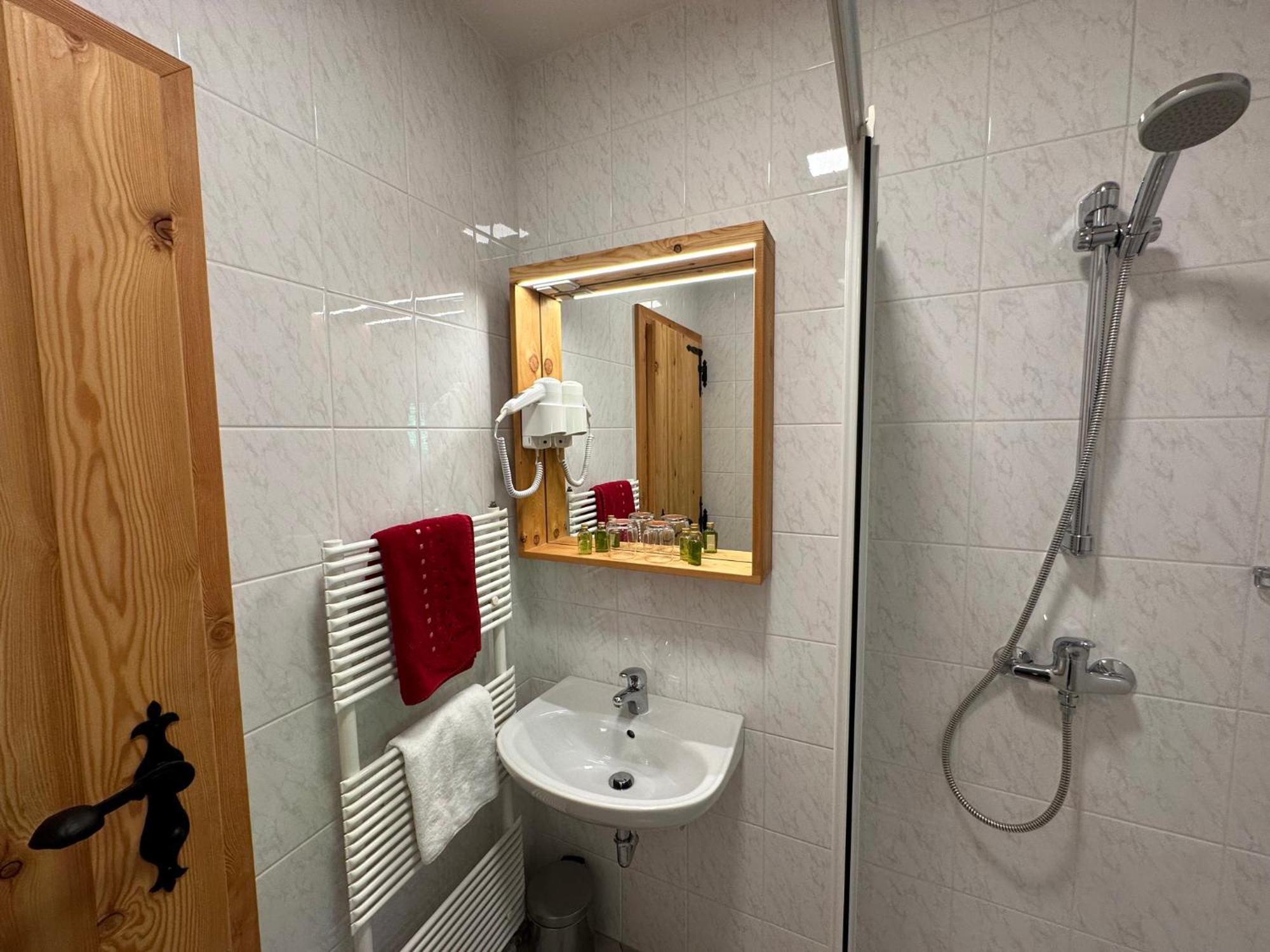 Hotel Surc Краньска Гора Экстерьер фото
