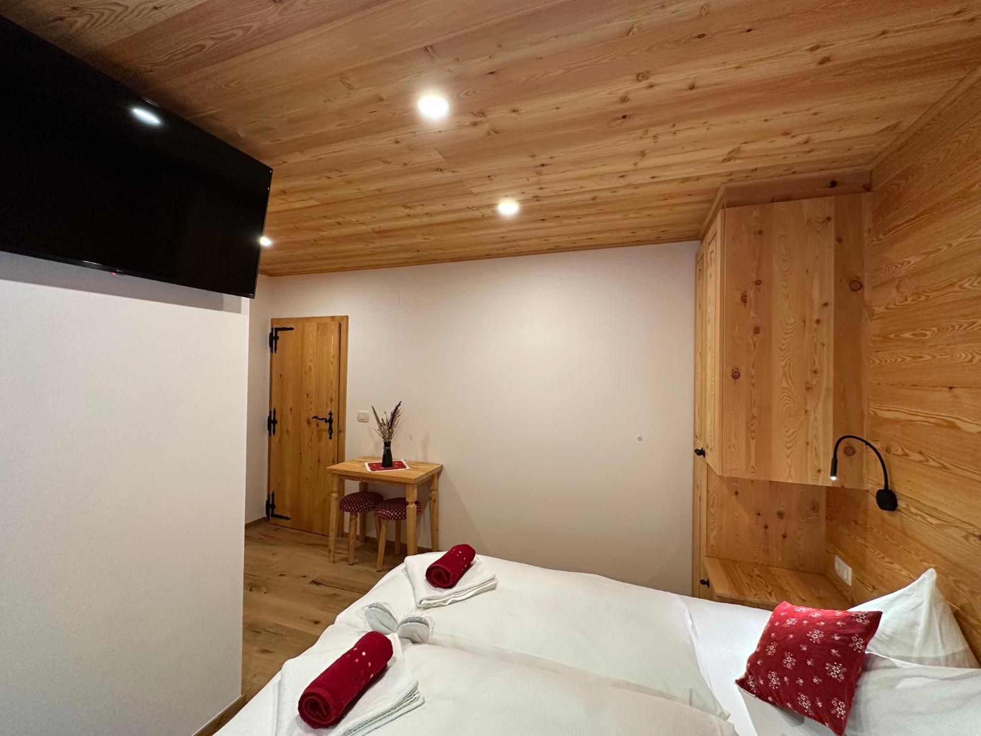 Hotel Surc Краньска Гора Экстерьер фото